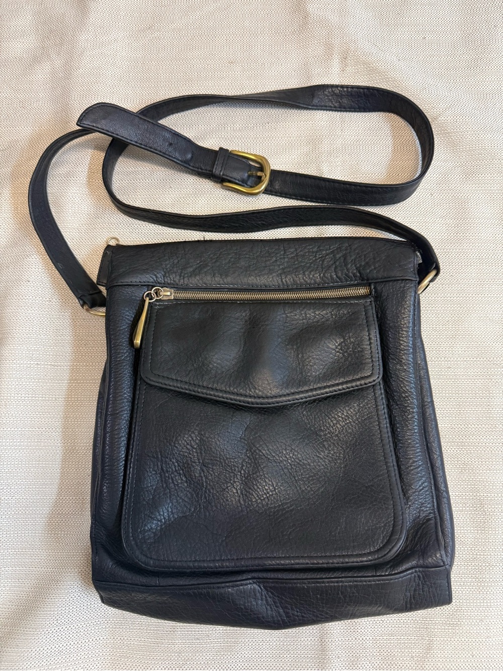 Valerie Stevens Black Pebbled Leather Multi Pocket Crossbody Purse